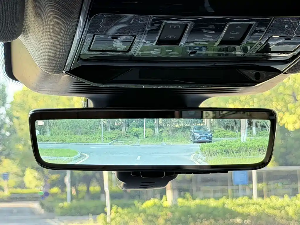 Land Rover Range Rover Sport 2024 — фото 16