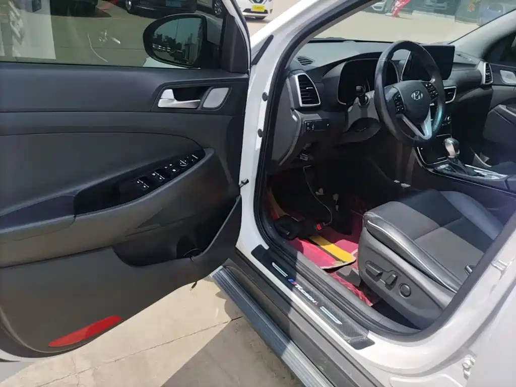 Hyundai Tucson 2020 — фото 16