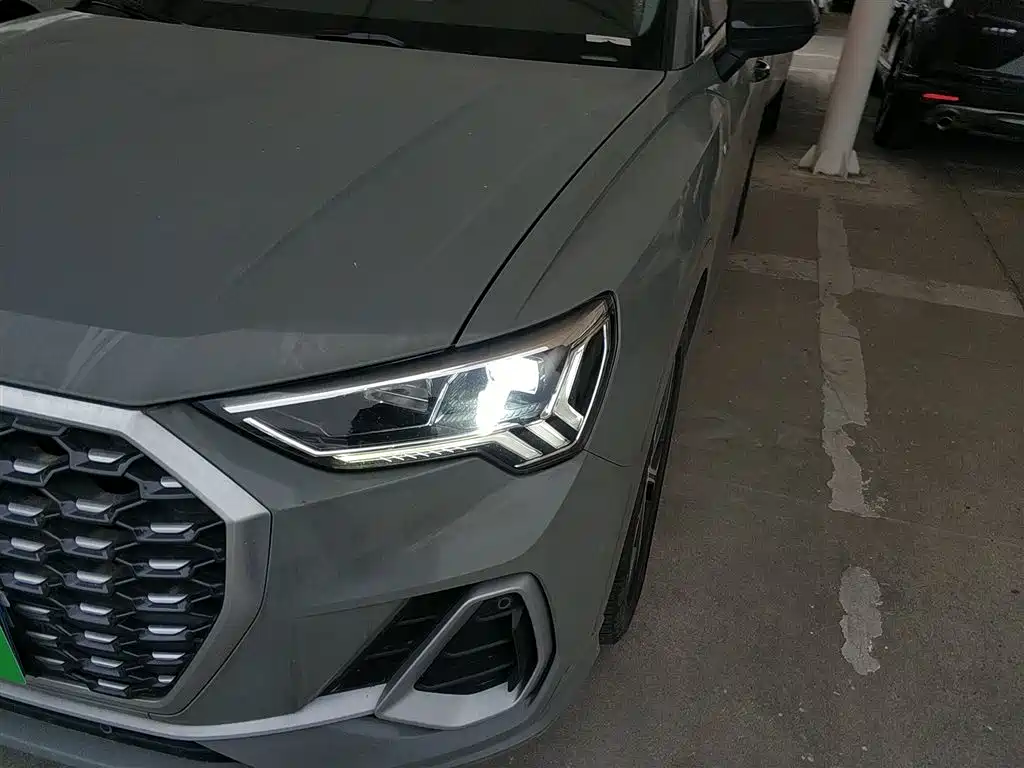 Audi Q3 Sportback 2020 — фото 18