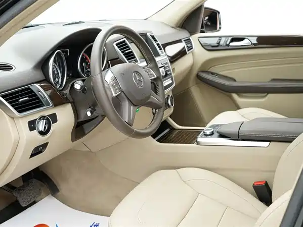 Mercedes-Benz M-Class 2014