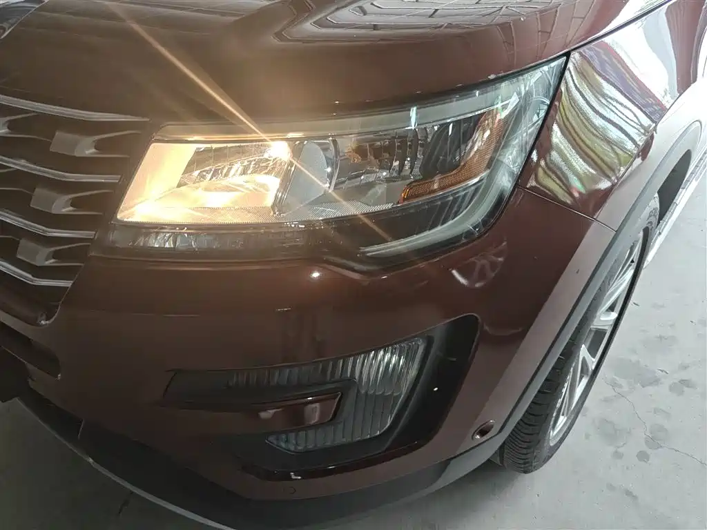 Ford Explorer 2015 — фото 18