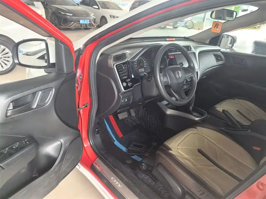 Honda City 2015 — фото 16