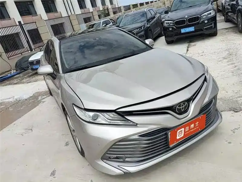 Toyota Camry 2020 — фото 13