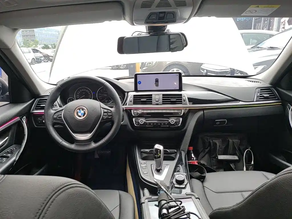 BMW 3 Series 2016 — фото 10