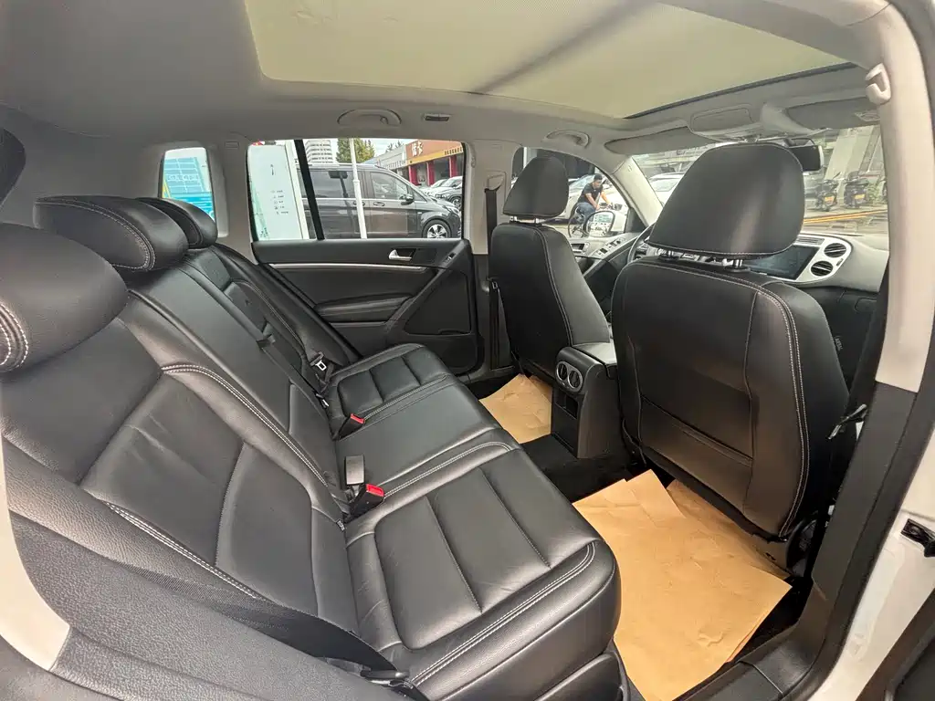 Volkswagen Tiguan 2018 — фото 17