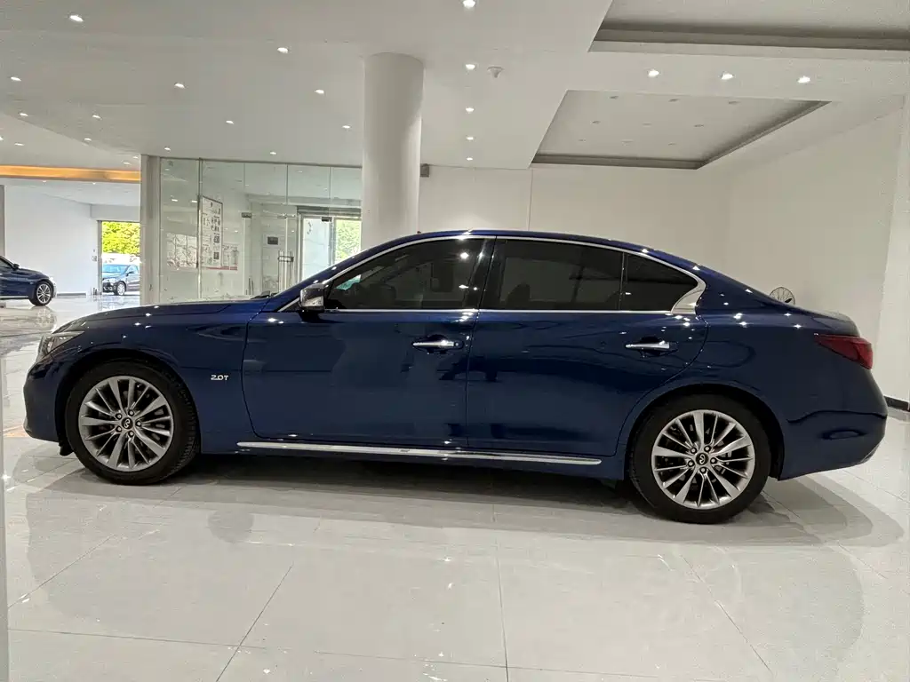 Infiniti Q50L 2018 — фото 14