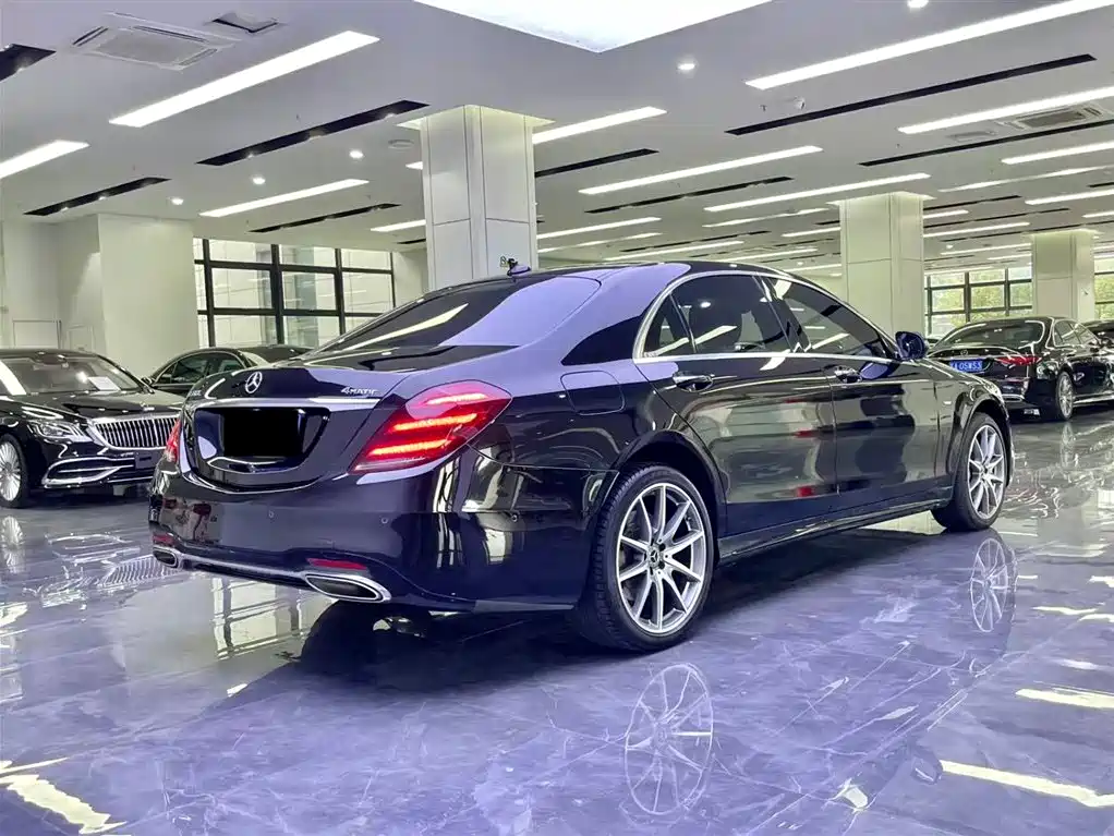 Mercedes-Benz S-Class 2020