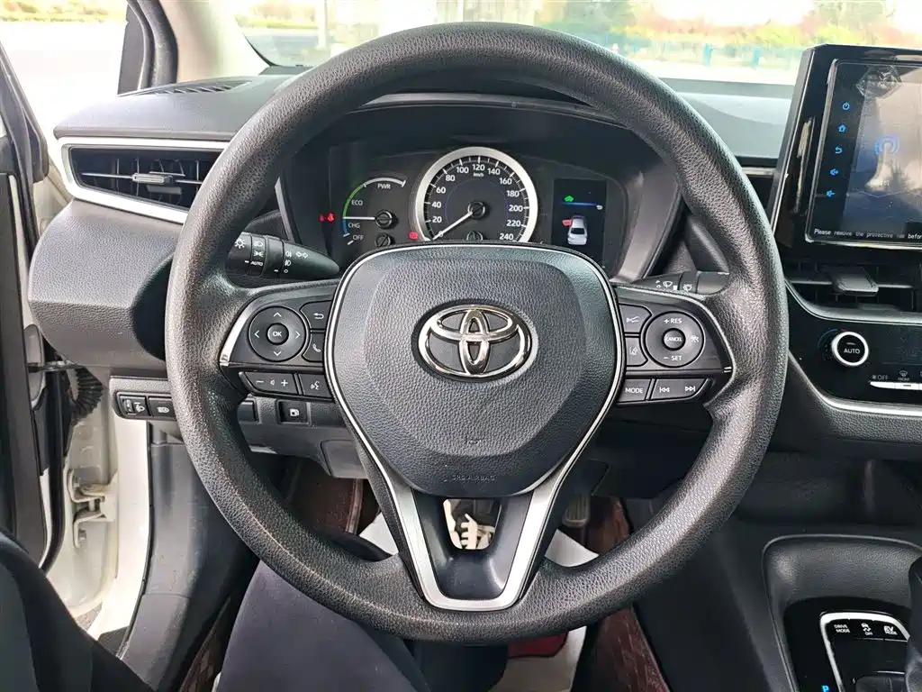 Toyota Corolla 2021 — фото 11