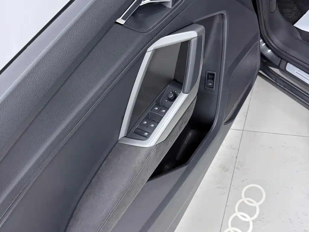 Audi Q3 2022 — фото 20