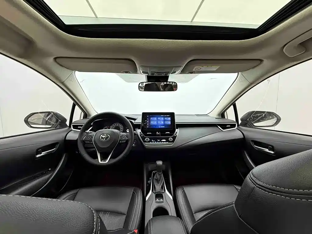 Toyota Corolla 2022 — фото 18