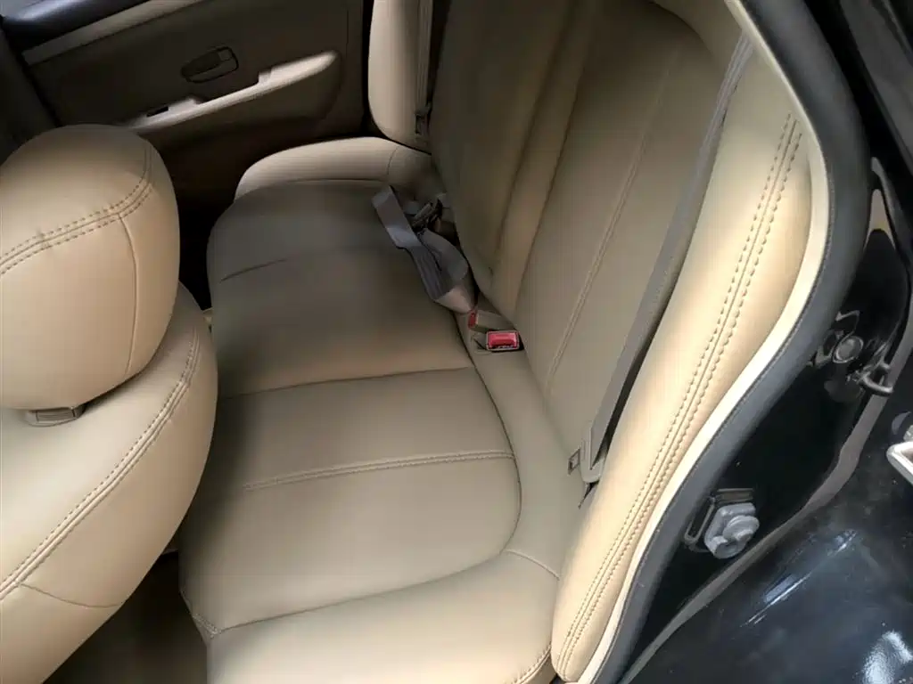 Nissan Sylphy 2014 — фото 17