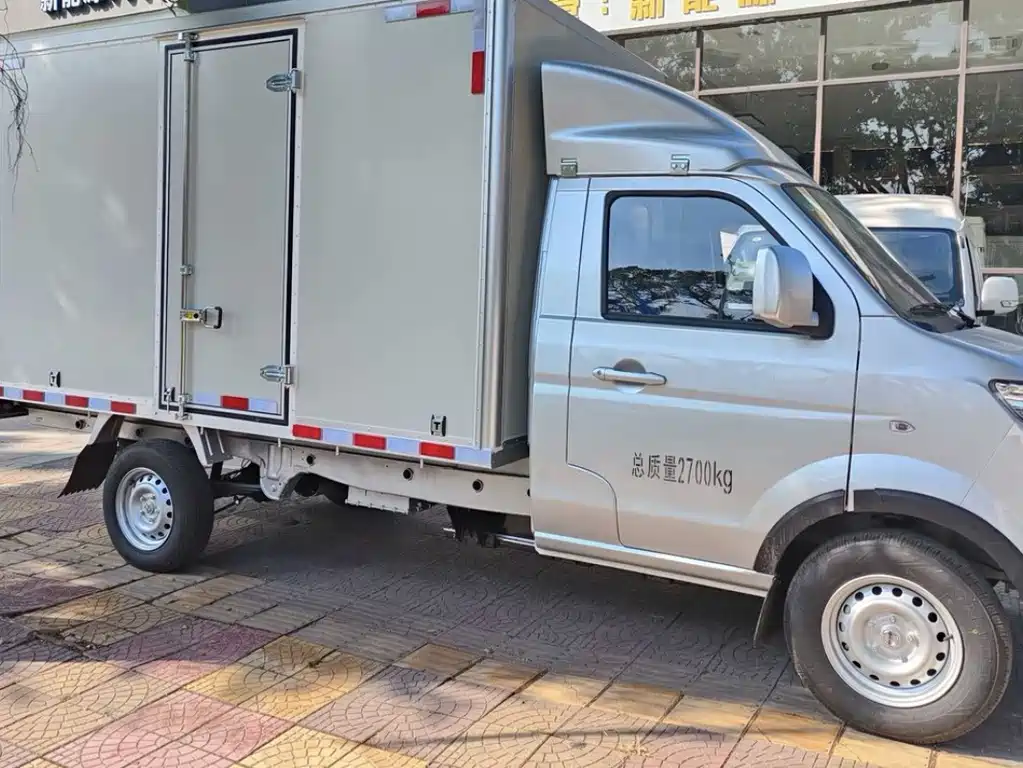 Jinbei new dolphin EV 2025 — фото 4