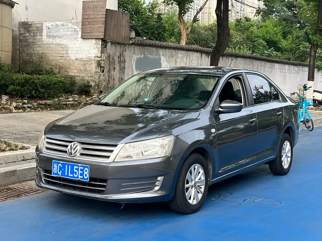 Volkswagen Santana 2013