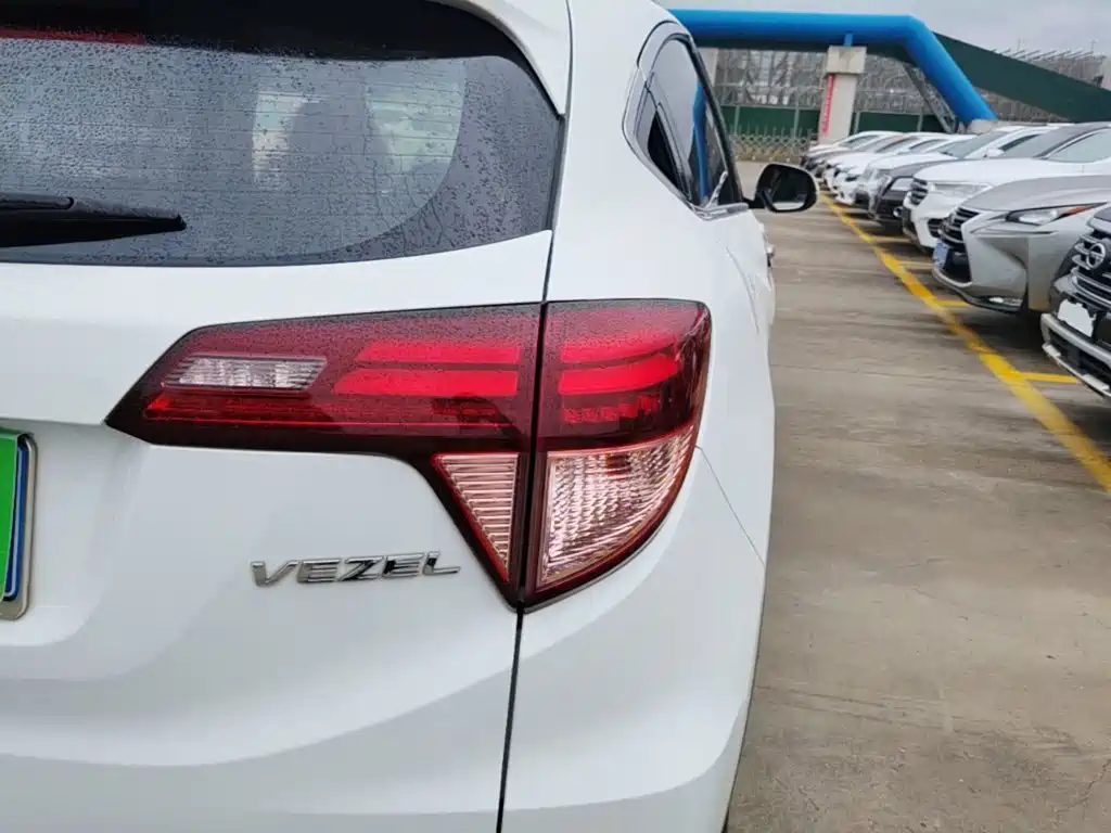 Honda Vezel 2019 — фото 8