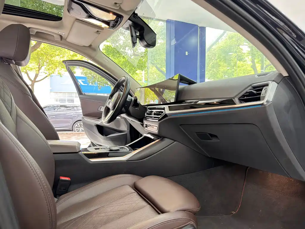 BMW i3 2022 — фото 12