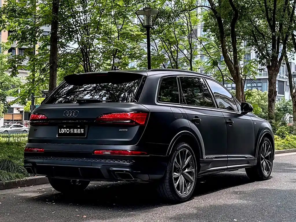 Audi Q7 2025