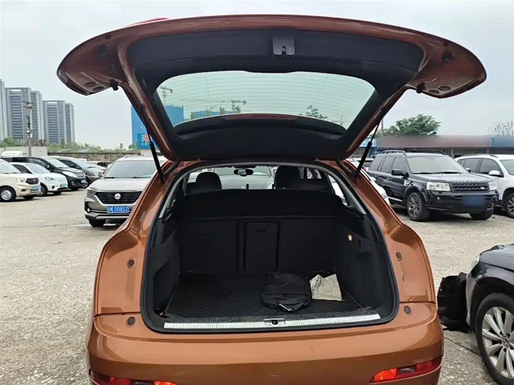 Audi Q3 2015 — фото 19