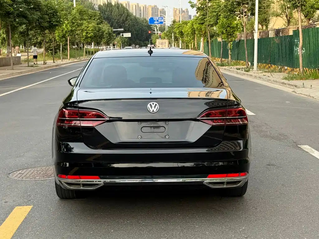 Volkswagen Phideon 2018 — фото 8