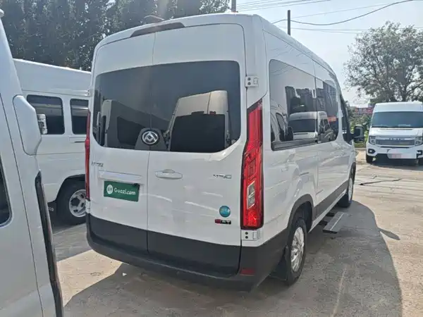 Maxus V90 2024