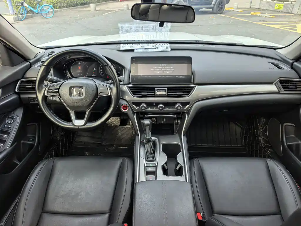 Honda Accord 2022 — фото 11
