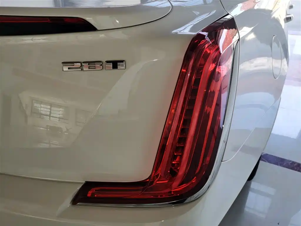 Cadillac XTS 2019 — фото 24