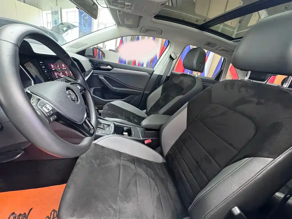 Volkswagen Sagitar 2022