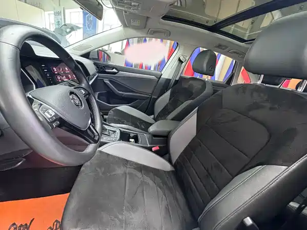 Volkswagen Sagitar 2022