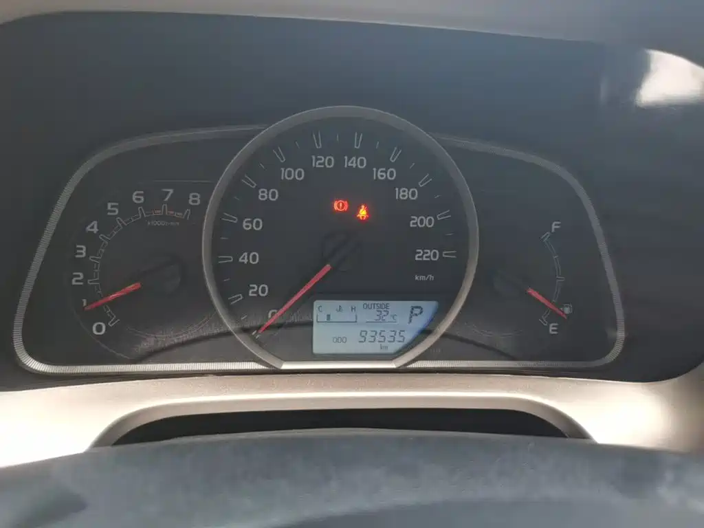 Toyota RAV4 2015 — фото 12