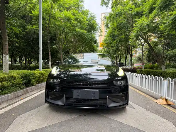 Lynk & Co 03 2019