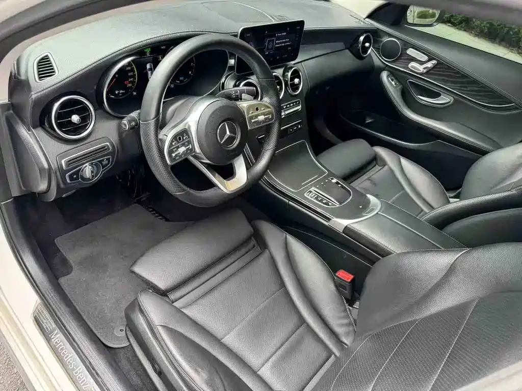 Mercedes-Benz C-Class 2019 — фото 4
