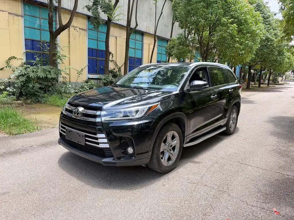 Toyota Highlander 2020