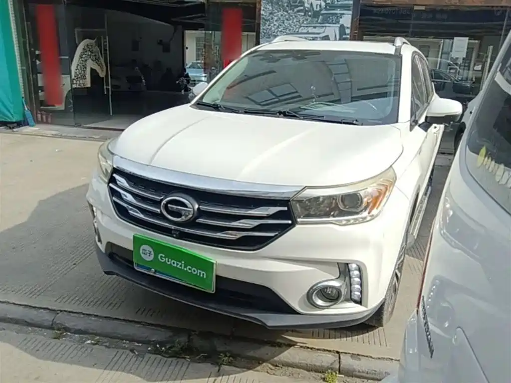GAC Motor Trumpchi GS4 2017 — фото 1