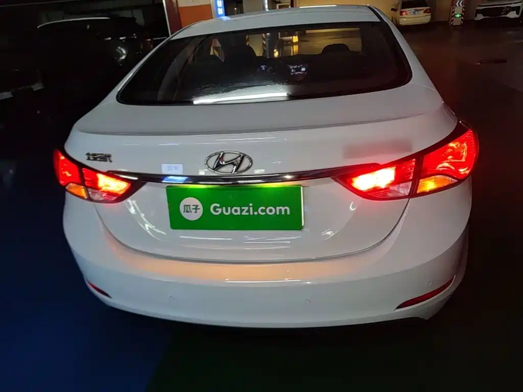 Hyundai Elantra 2018