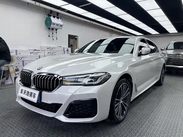 BMW 5 Series 2023