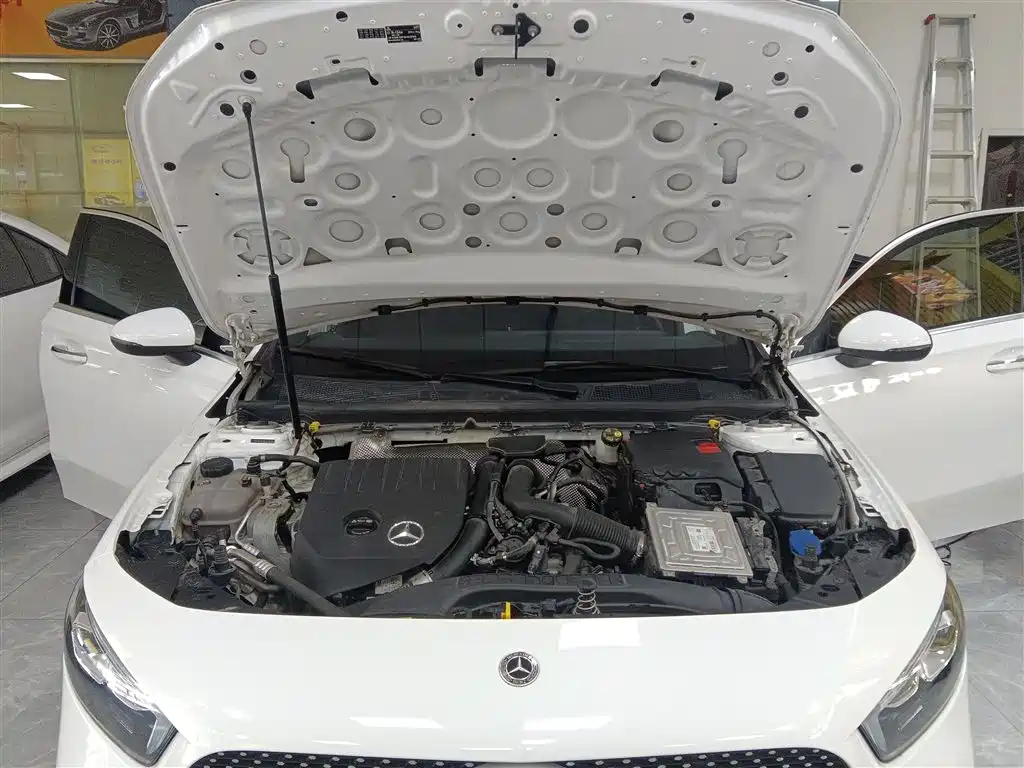 Mercedes-Benz A-Class 2022 — фото 16