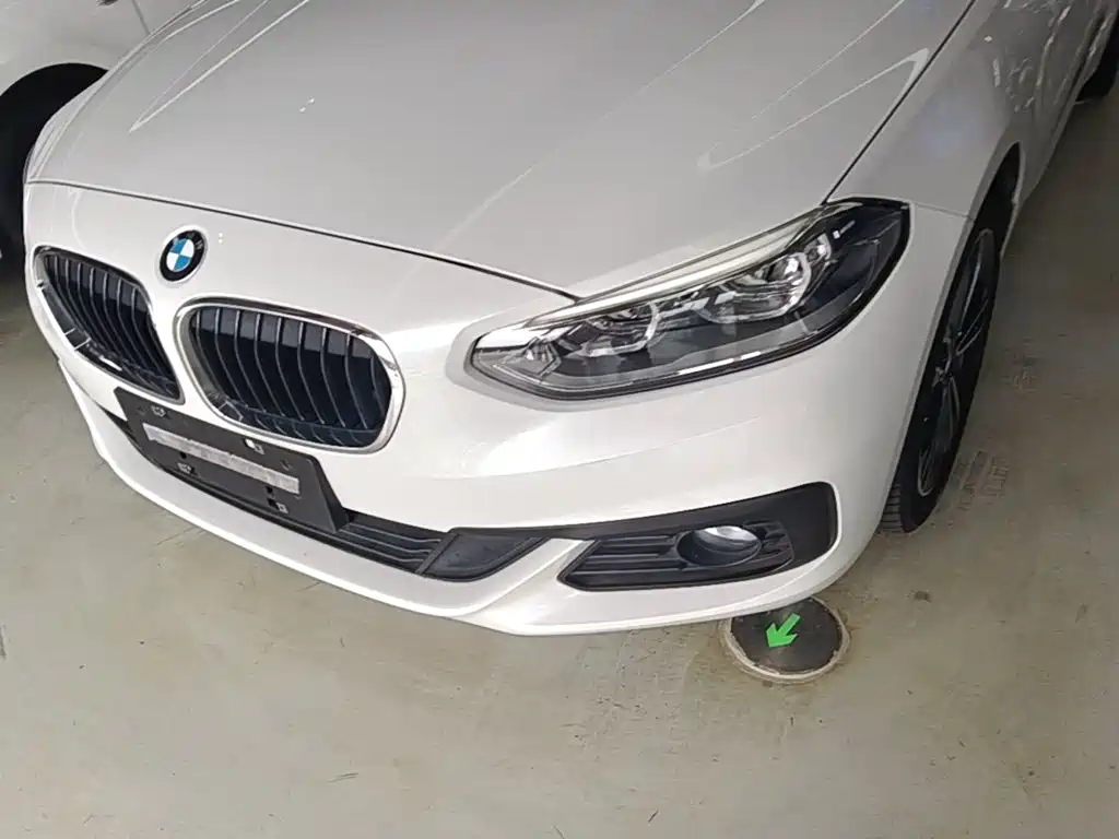 BMW 1 Series 2019 — фото 24