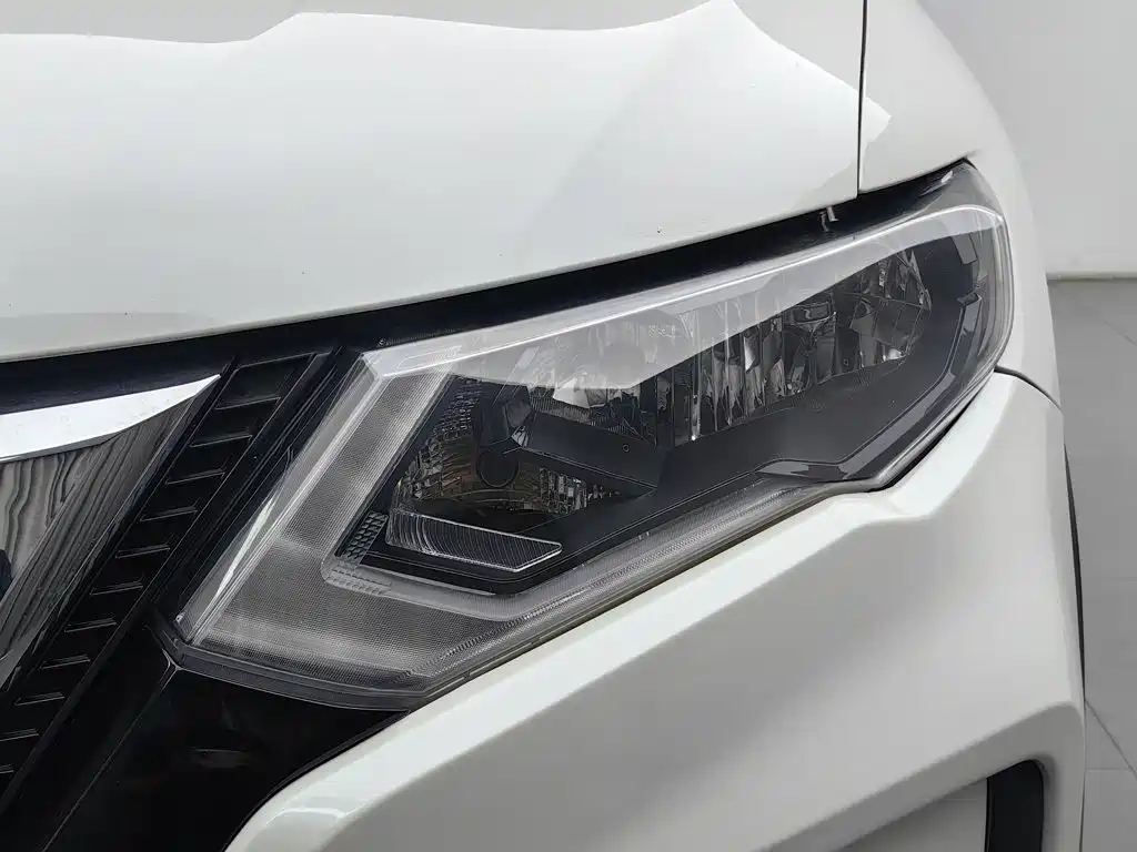 Nissan X-Trail 2018 — фото 7