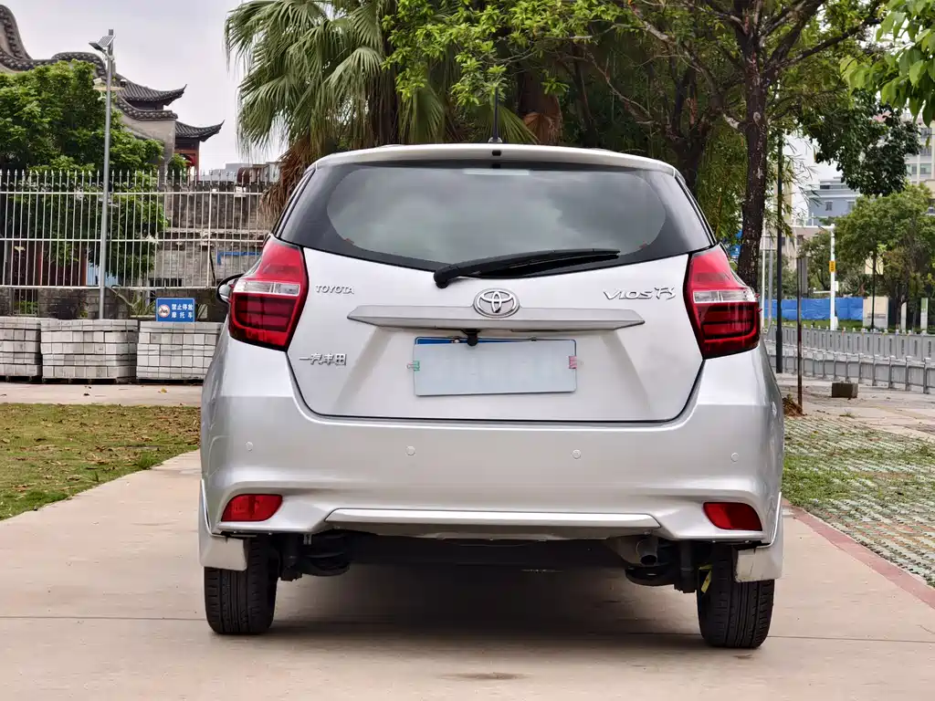 Toyota Vios FS 2017 — фото 12