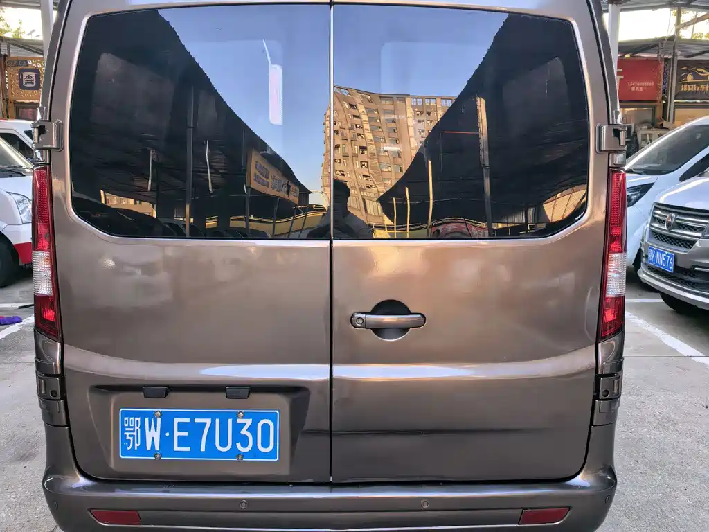 Changan Ruixing M90 2018 — фото 4