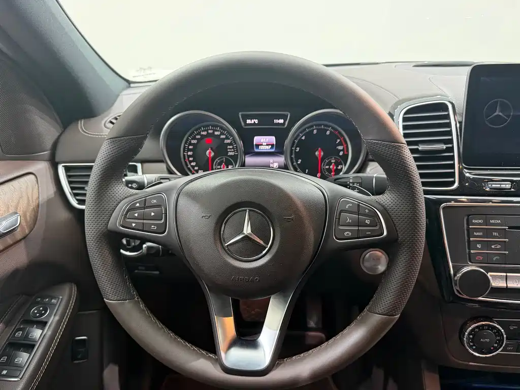 Mercedes-Benz GLE 2017