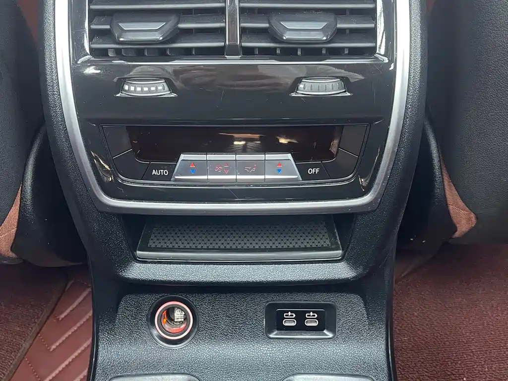 BMW X7 2022 — фото 16