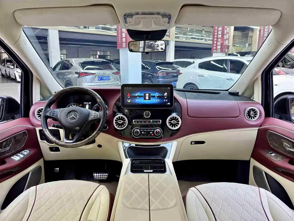 Mercedes-Benz Vito 2022 — фото 10