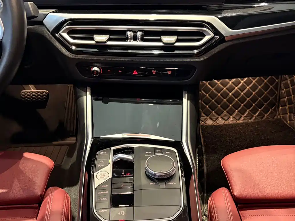 BMW 3 Series 2023 — фото 16