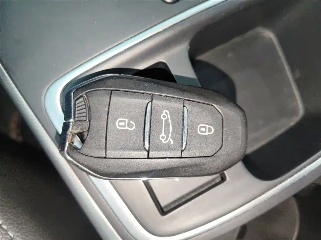 Citroen C4L 2017 — фото 17