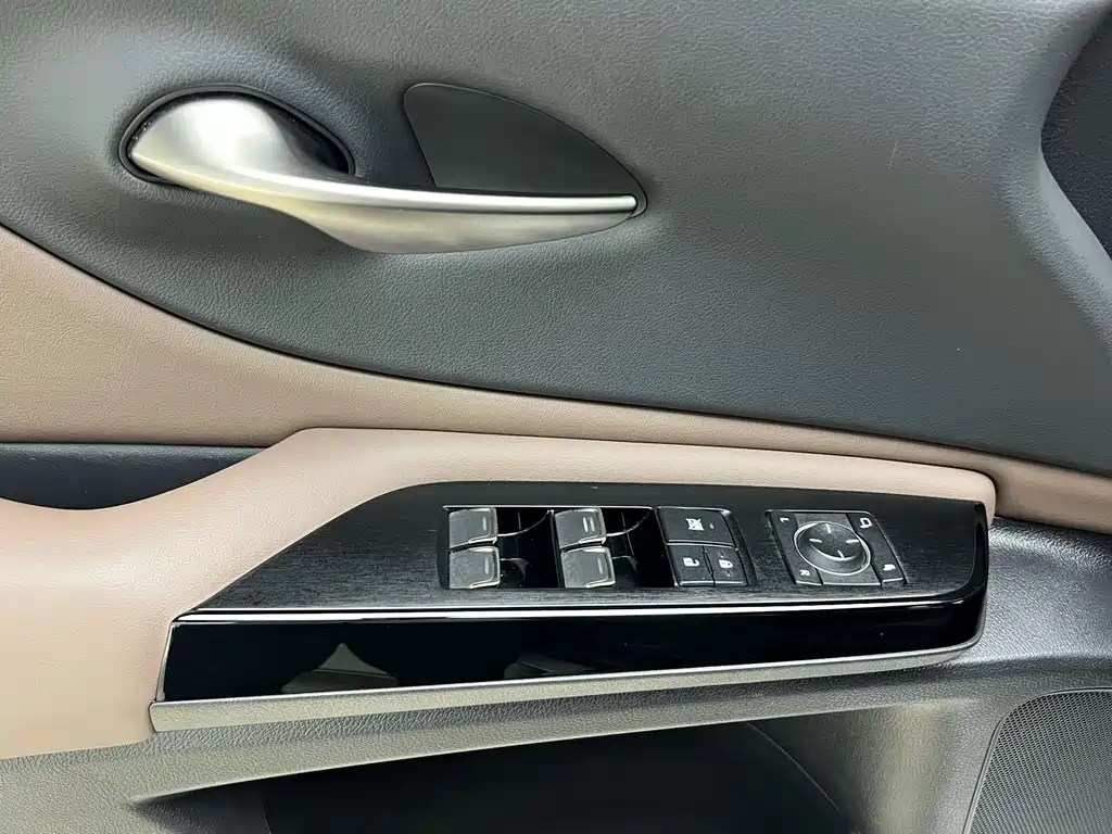 Lexus ES 2023 — фото 19