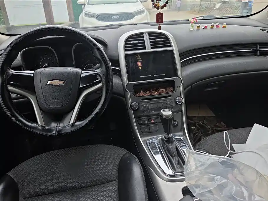 Chevrolet Malibu 2014 — фото 12