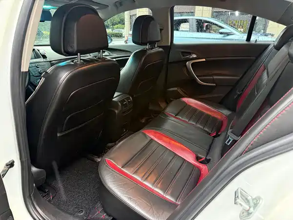 Buick Regal 2013