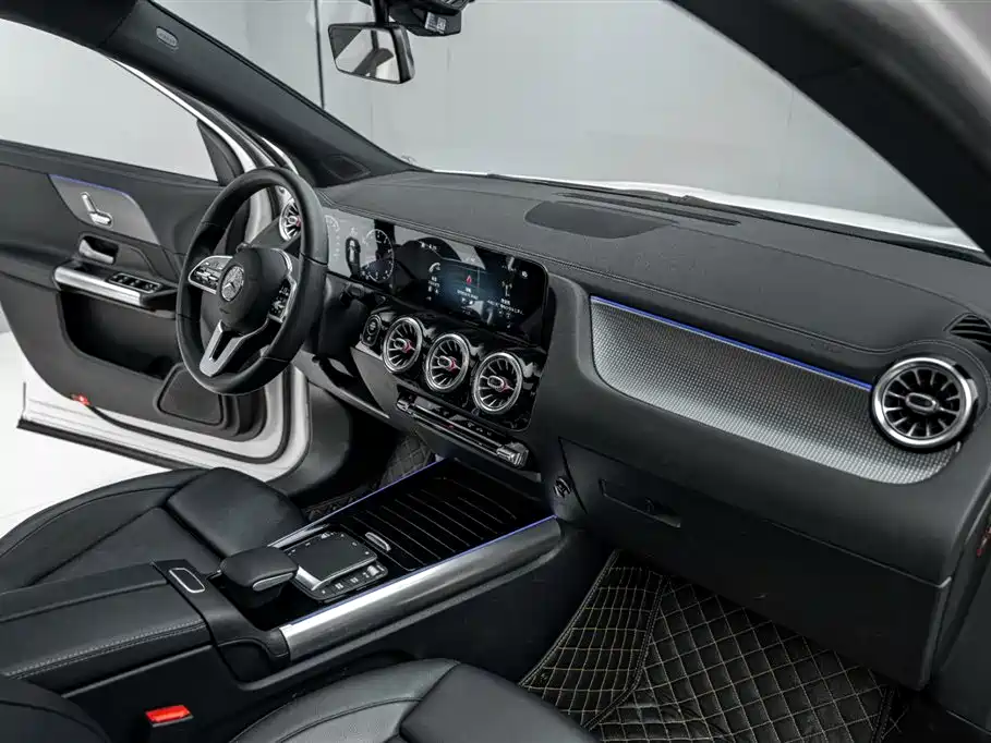 Mercedes-Benz GLA 2020 — фото 19
