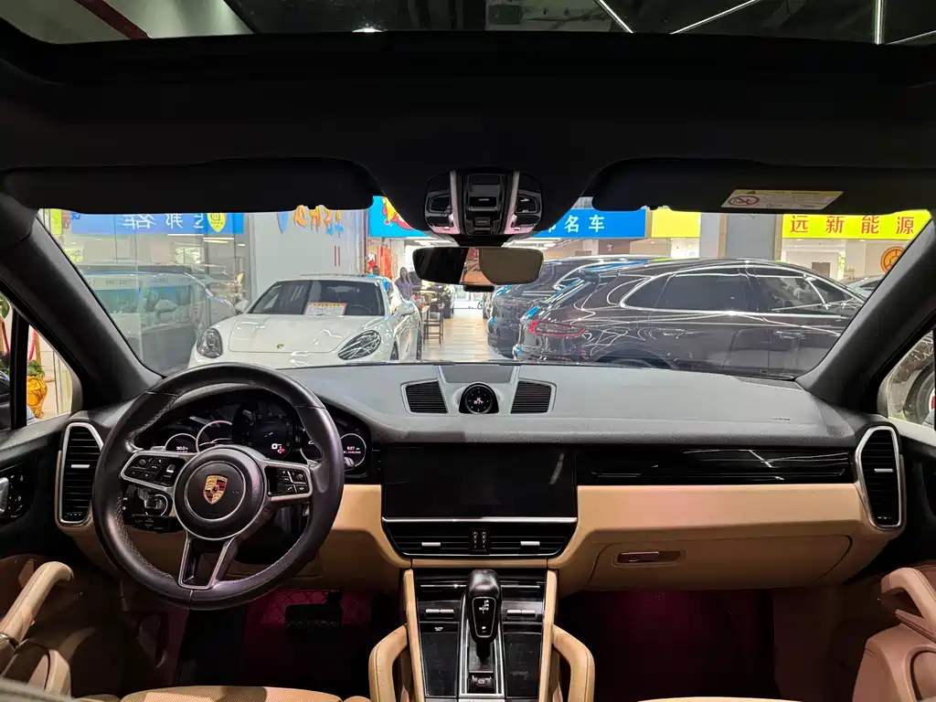Porsche Cayenne 2020 — фото 10