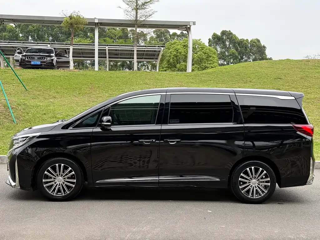 GAC Motor Trumpchi M8 2021 — фото 4